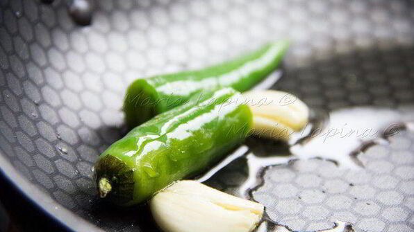 паста с цукини, креветками и сыром