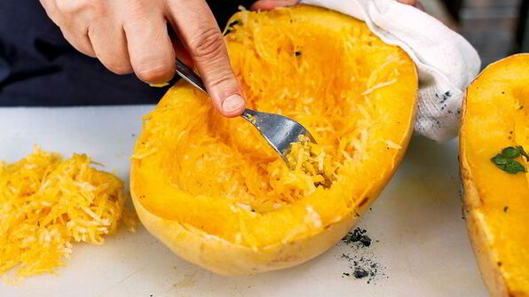 спагетти-сквош с вялеными помидорами