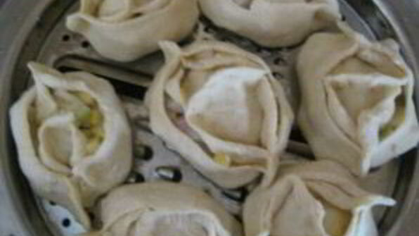 манты с картошкой и салом