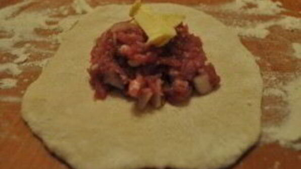 манты в скороварке