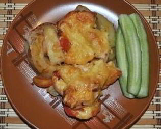 Мясо по-французски с курицей