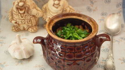 Чанахи в горшочках с фасолью