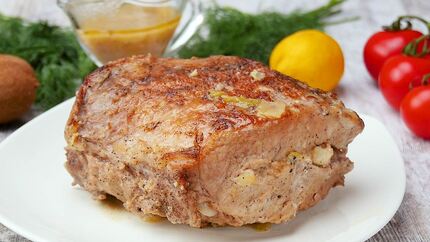 Фаршированная свиная корейка