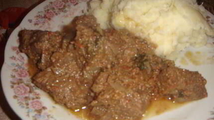 Говядина в томатно-ореховом соусе