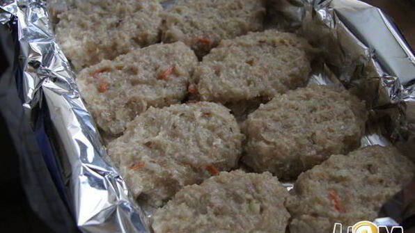 куриные биточки с квашеной капустой