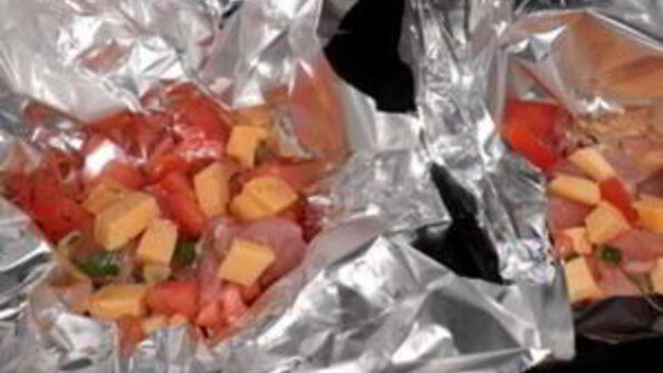 курица в духовке с помидорами