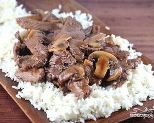 Мясо с грибами в мультиварке