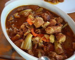 Свинина в сельдерее