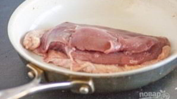 утиная грудка на сковороде