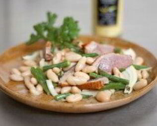 Утка с бобами