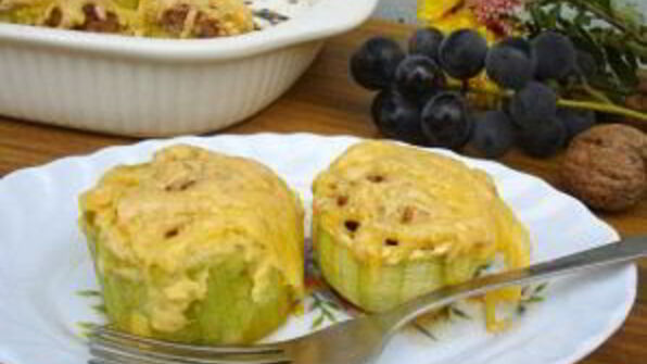 кабачки, фаршированные фаршем