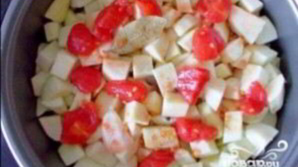 картофель тушеный с кабачками