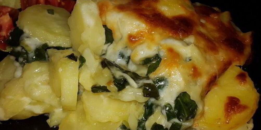 Рецепт картофеля, запеченного с моцареллой и шпинатом
