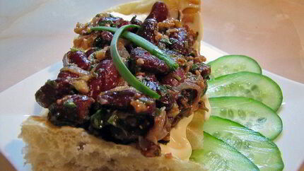 Лобио и плавленный сыр с лавашом