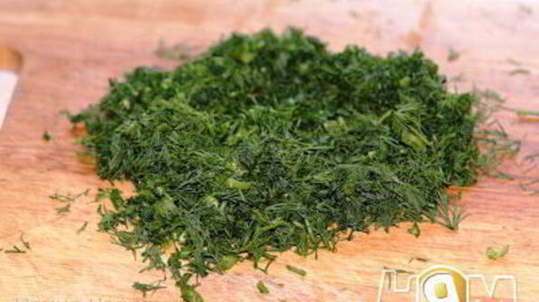 молодая капуста тушеная с луком и морковкой