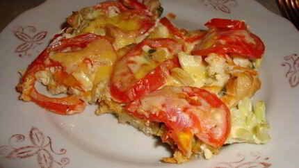 Цветная капуста с яйцом и помидорами