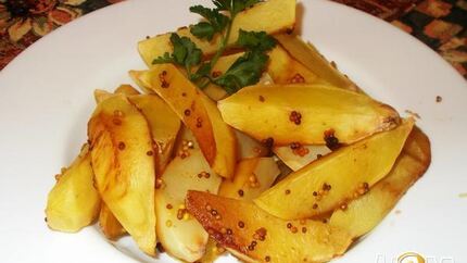 Запеченные дольки картофеля