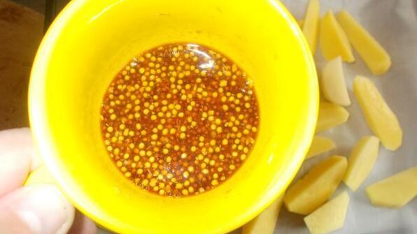 запеченные дольки картофеля