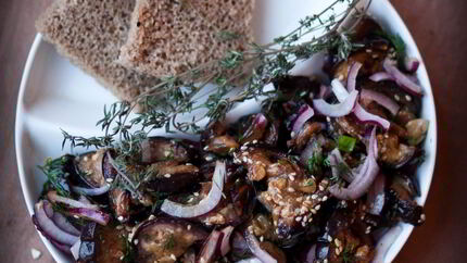 Жареный баклажан в медовом маринаде