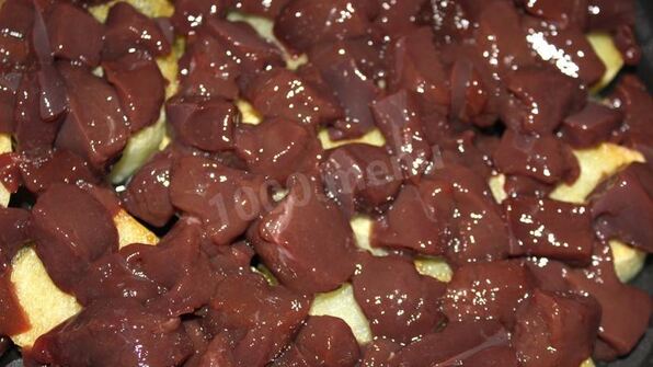 говяжья печень в духовке со сметаной