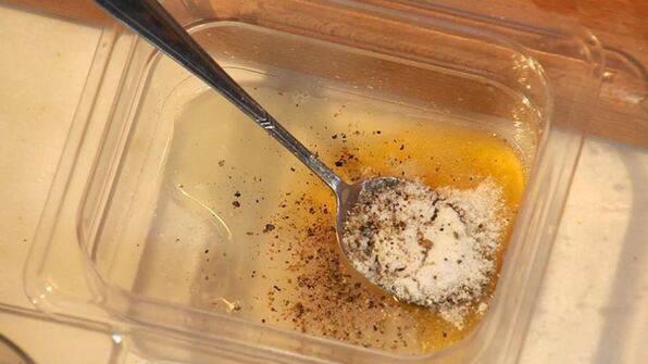 хрустящая говяжья печень с пряными персиками