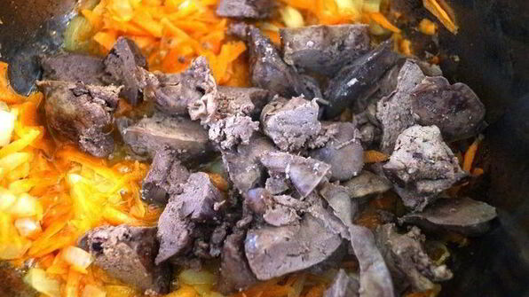 куриная печень с фасолькой