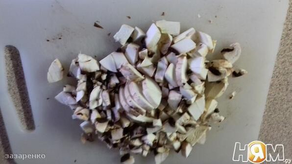 куриная печень с грибами