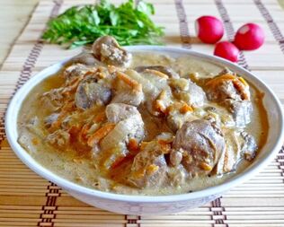 Куриная печень в сметане в мультиварке