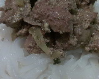 Куриная печень в сметанном соусе