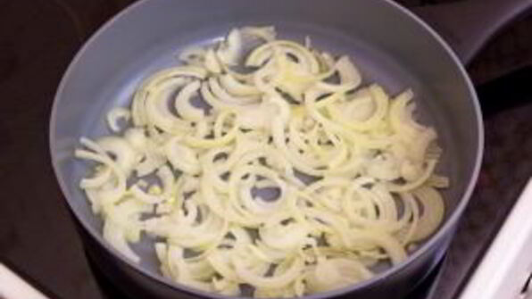 куриная печень, жаренная с яблоками