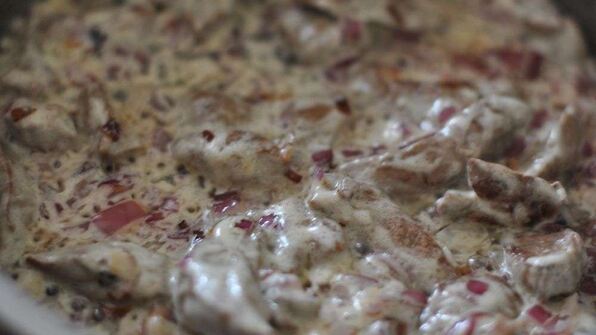 печень по-строгановски