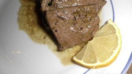 Сикотакя — печень говяжья с орегано и лимонным соком