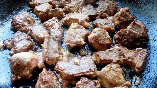 воскресное мясное кольцо с печенью и грибами