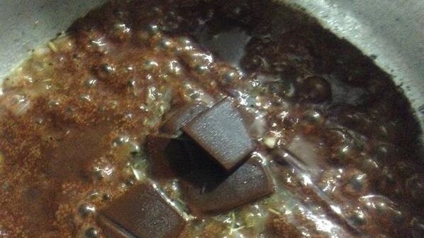 жареная фуагра с шоколадным соусом