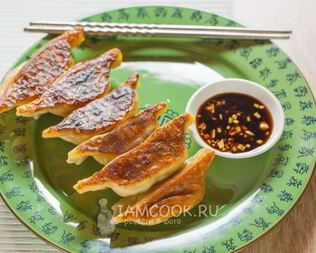 Китайские жареные пельмени