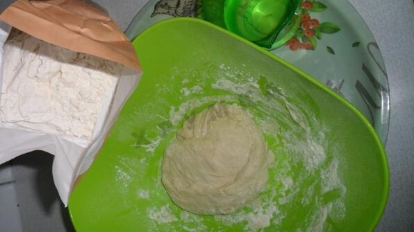 пельмени с креветками и сыром