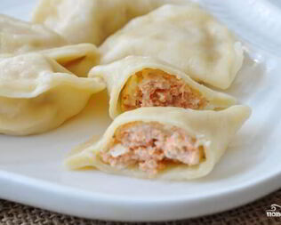 Пельмени с лососем