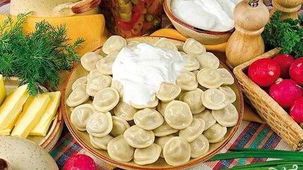 Пельмени с творогом и зеленым луком