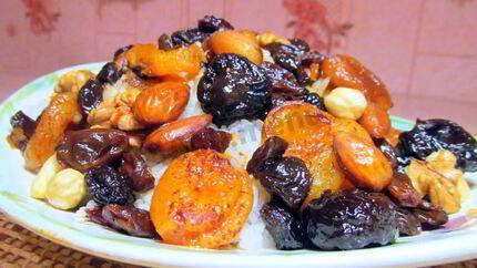 Армянский плов с изюмом и сухофруктами сладкий