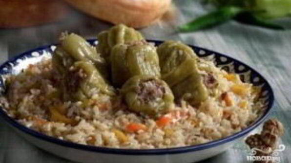 плов с болгарским перцем