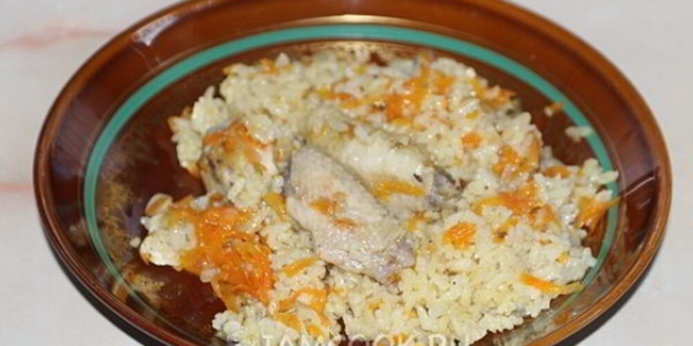 Рецепт плова с куриными крылышками на сковороде