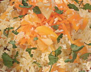 Сладкий плов с изюмом и курагой