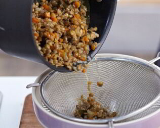 Простой гарнир из чечевицы