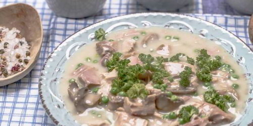 Рецепт фрикасе из курицы с грибами