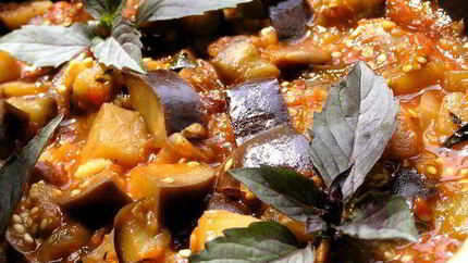 Капоната с базиликом