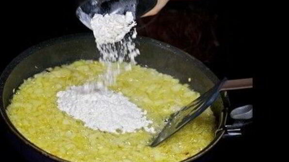 куриное рагу с цветной капустой и помидорами