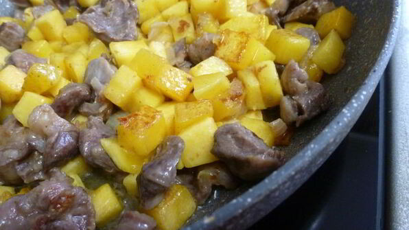 овощное рагу с куриными желудками