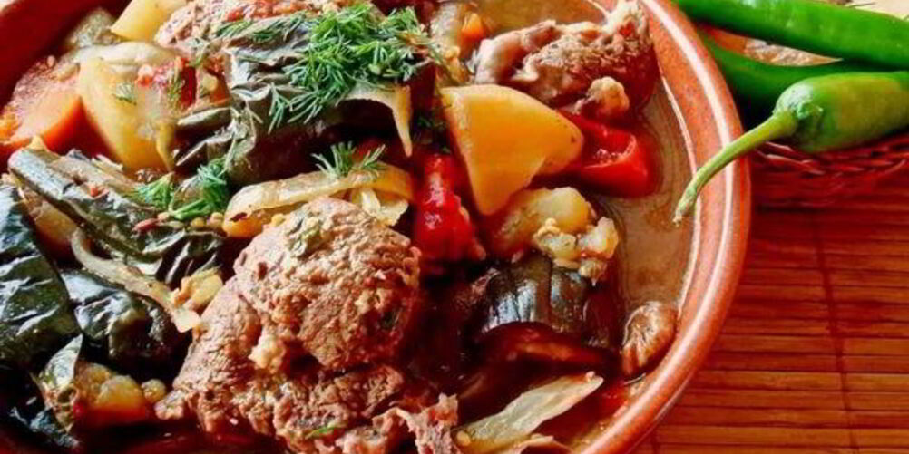 Рецепт овощного рагу с жирной бараниной