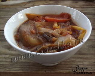 Овощное рагу в мультиварке