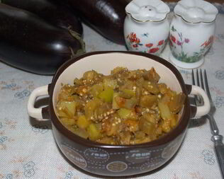 Рагу из баклажанов и помидоров